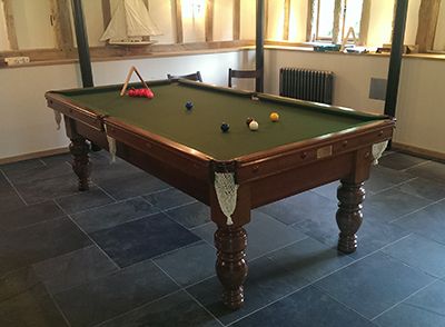 (M742) 8ft Oak Snooker/Billiard Table