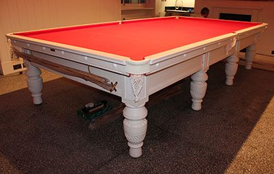 (M866) Full-Size Mahogany Fluted Leg Table