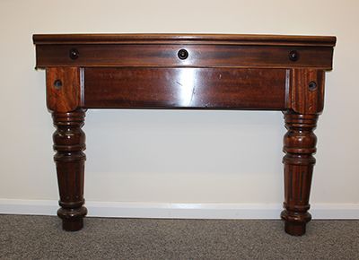 (M905) 8 ft Mahogany Diner