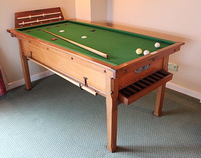 (M933) Oak Bar Billiard Table