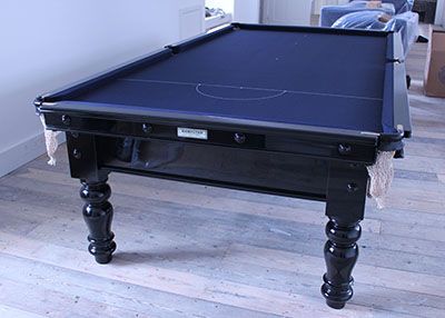 (M589) 9ft Mahogany Snooker / Pool Table