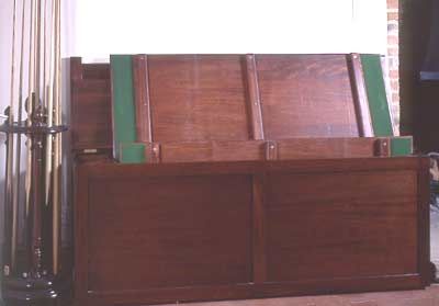 Mahogany Settle