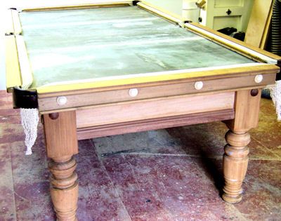 (M633) 8ft George Edwards Walnut Table
