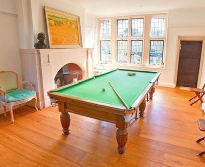 (M1196) 9 ft Mahogany Turned & Reeded Leg Snooker Table