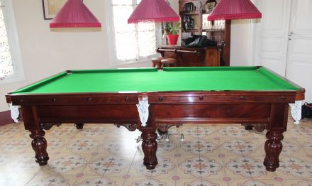 9 ft mahogany snooker table for sale