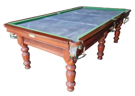 (M1391) 8 ft Mahogany Turned Leg Snooker/Pool Table