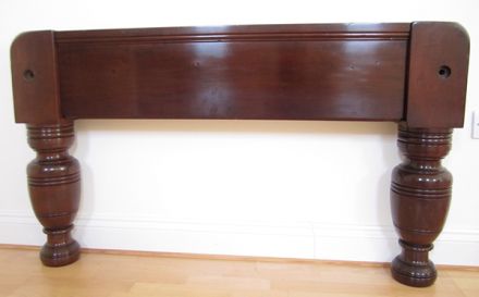 (M1401) 9 ft Turned Leg Snooker/Pool Table