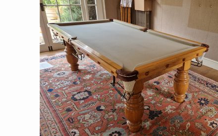 (M1433) 7 ft Oak Turned Leg Snooker/Pool Table