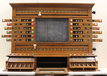 (SB232) Oak Life Pool Board & Ball Box