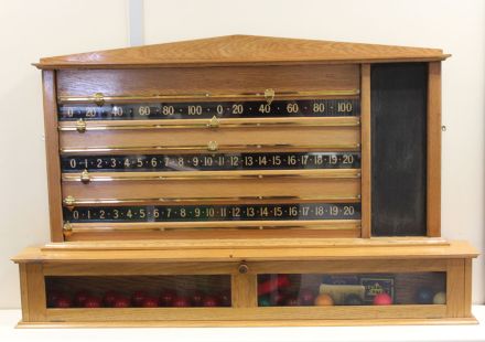 (SB263) 4 Player Oak Marker Board & Ball Box