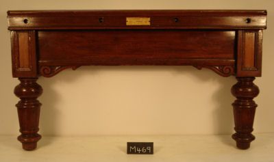(M469) 10' Oak billiard table from Hamiltons