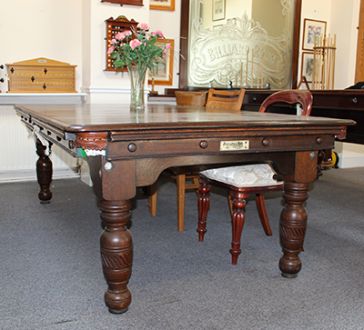 (M906) 7 ft Oak Convertible Dining Table
