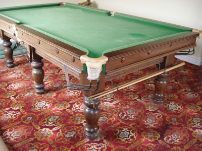 (M603) 8ft Mahogany Snooker / Pool Table
