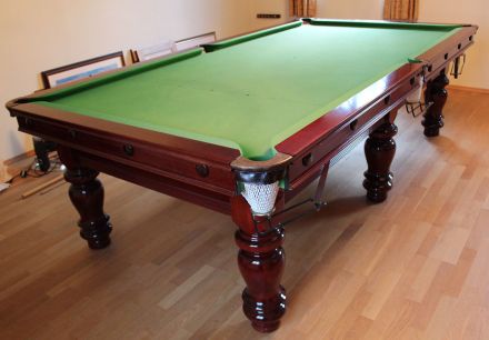 9 ft snooker table