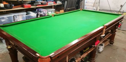 (M1134) 8 ft Oak Turned & Fluted Leg Thurston Snooker Table