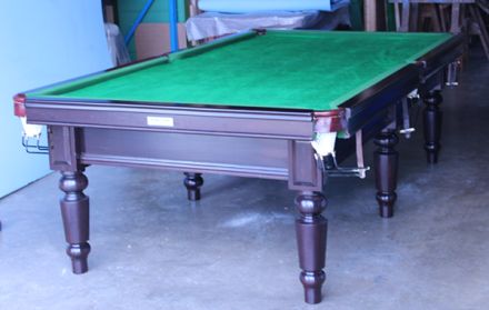 (M1149) 9 ft Mahogany Watler Turned Leg Snooker/Pool Table