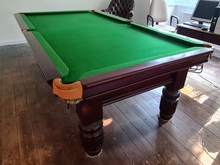 (M1247)  8 ft Mahogany Turned Leg Snooker/Pool Table