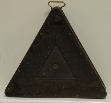 (MIS47) Antique Triangular Ball Box in Mahogany