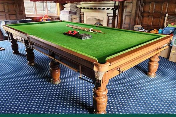 What to look for when buying a second hand snooker table