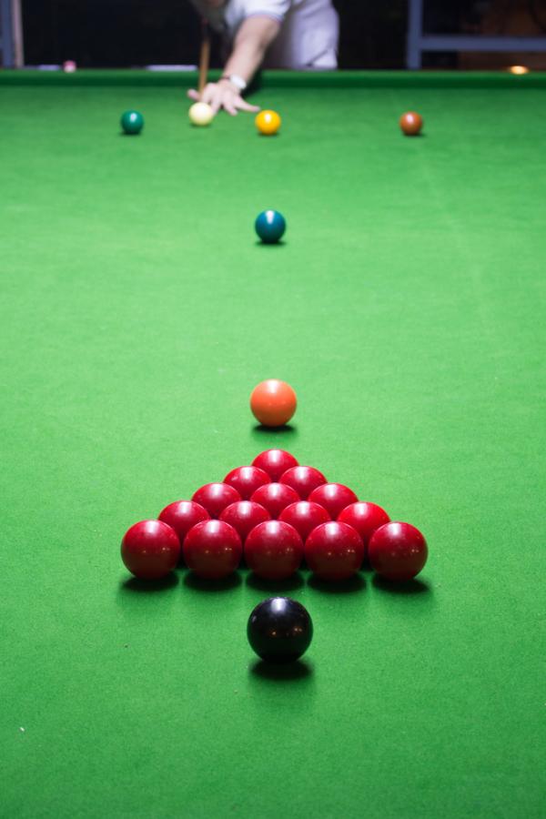 How To Rack Up Pool And Snooker