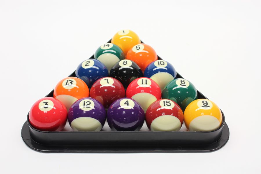 Plastic Pool and Snooker Triangle for 15 Balls
